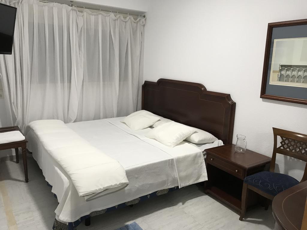 Hostal Lavapies マドリード エクステリア 写真